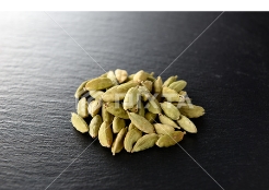 ショウズク ( Cardamon )